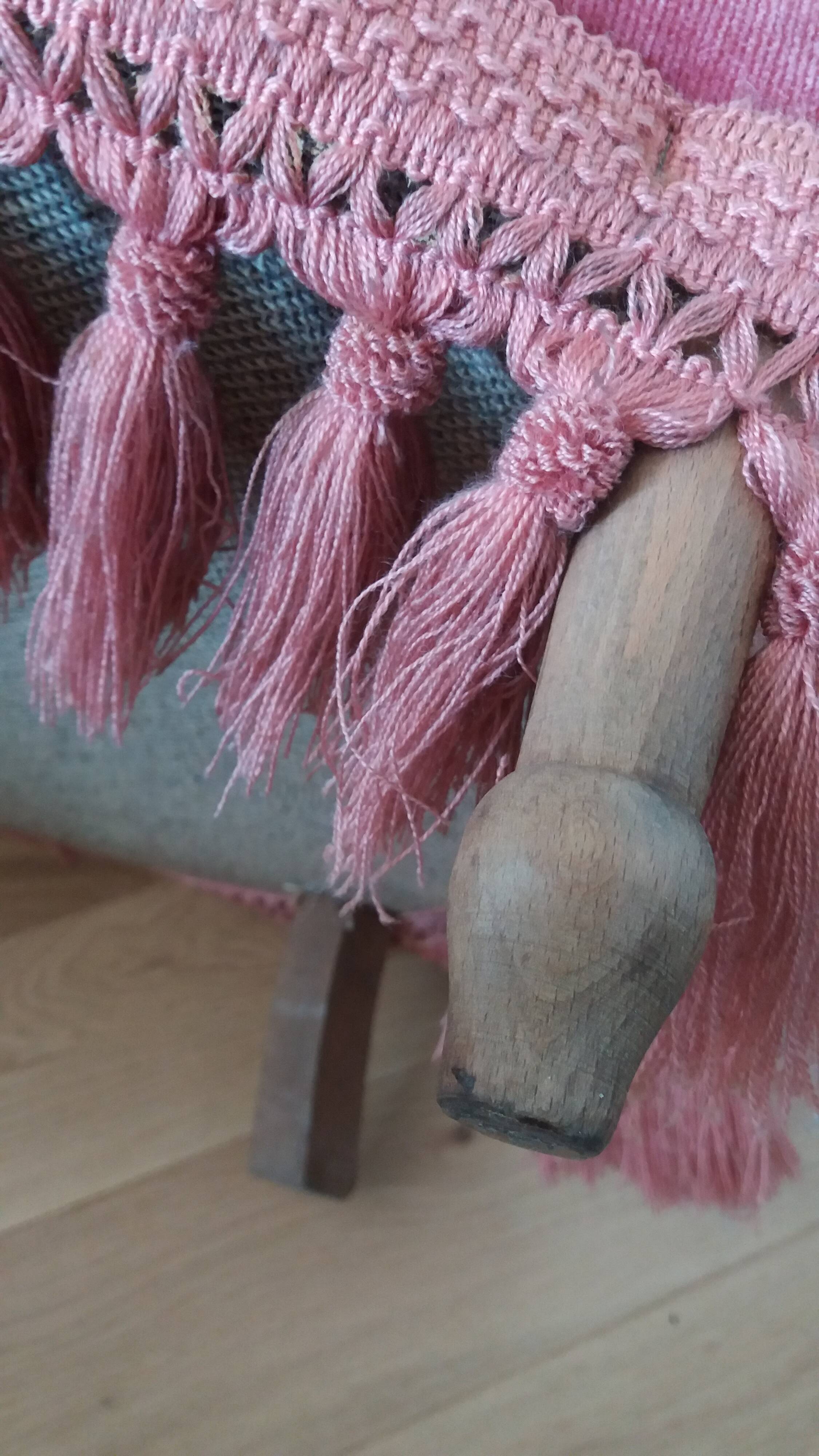 Fauteuil crapaud en velours rose