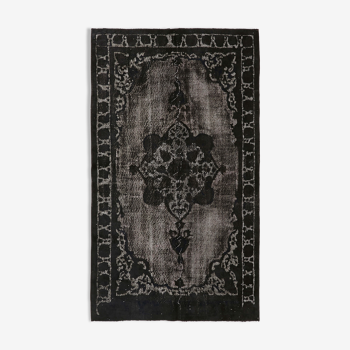 Handmade hi-low pile oriental 1980s 153 cm x 261 cm black rug