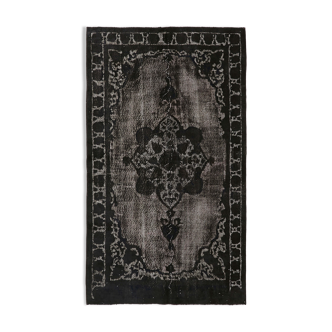 Handmade hi-low pile oriental 1980s 153 cm x 261 cm black rug