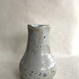 Pichet en grès vernissé beige moucheté