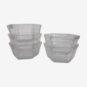 Ensemble de 5 ramequins pyrex