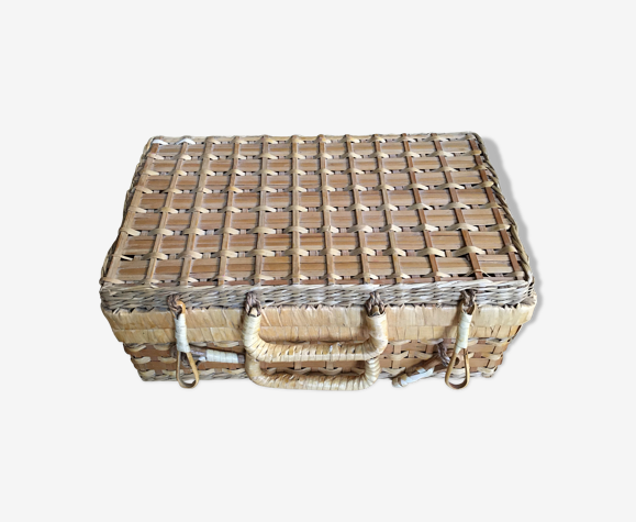 Wicker suitcase
