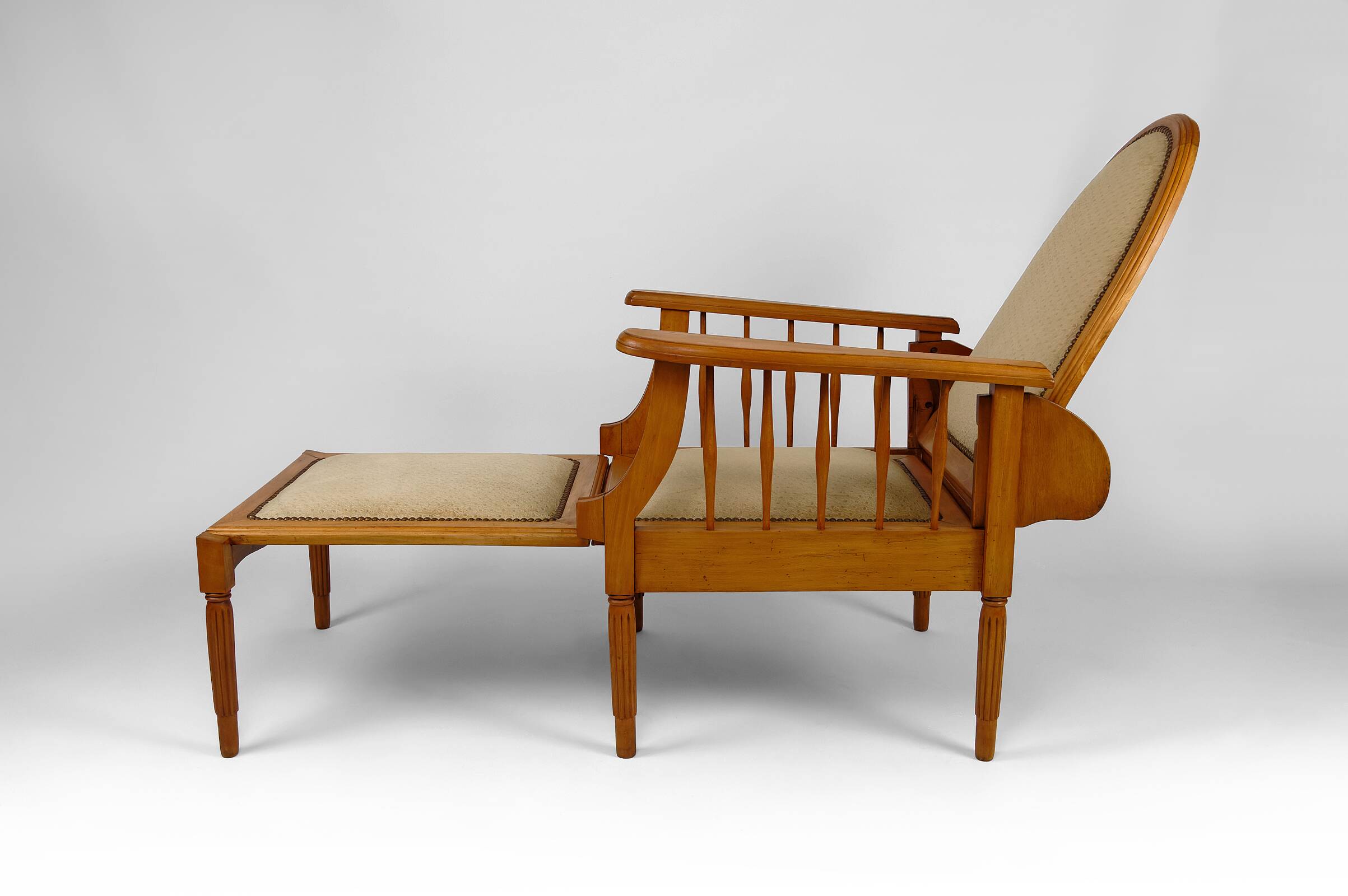 Morris beech lounge chair, Art Deco, France, Circa 1925