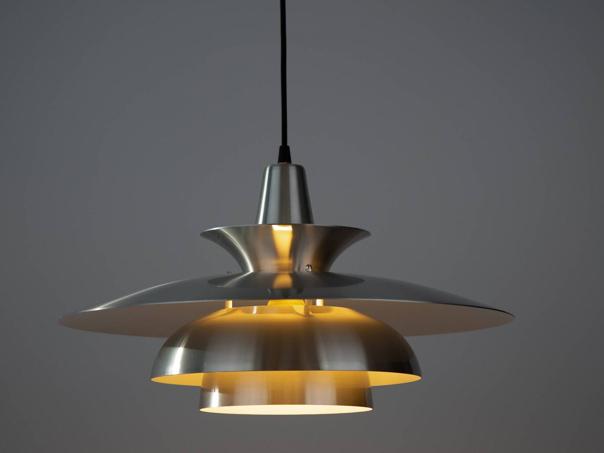 Lampe à suspension vintage danoise Roma par Junge, 1980