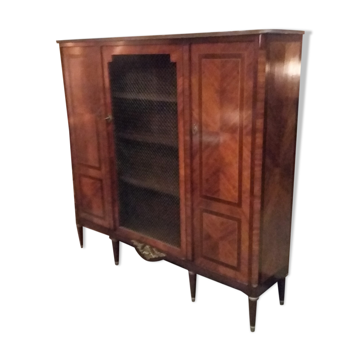 Library screen inlaid 3 doors