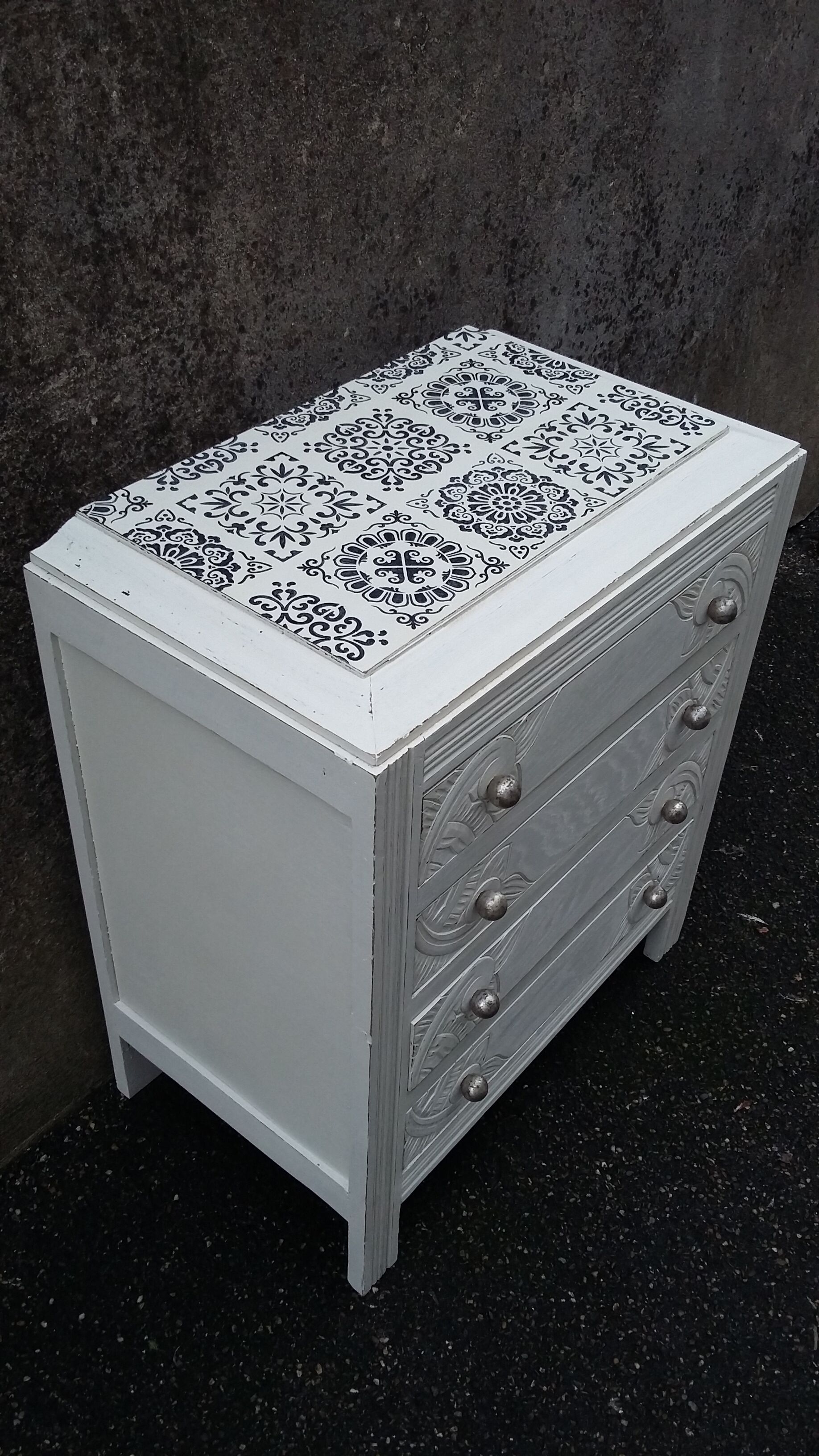 Art deco chest of drawers 1930