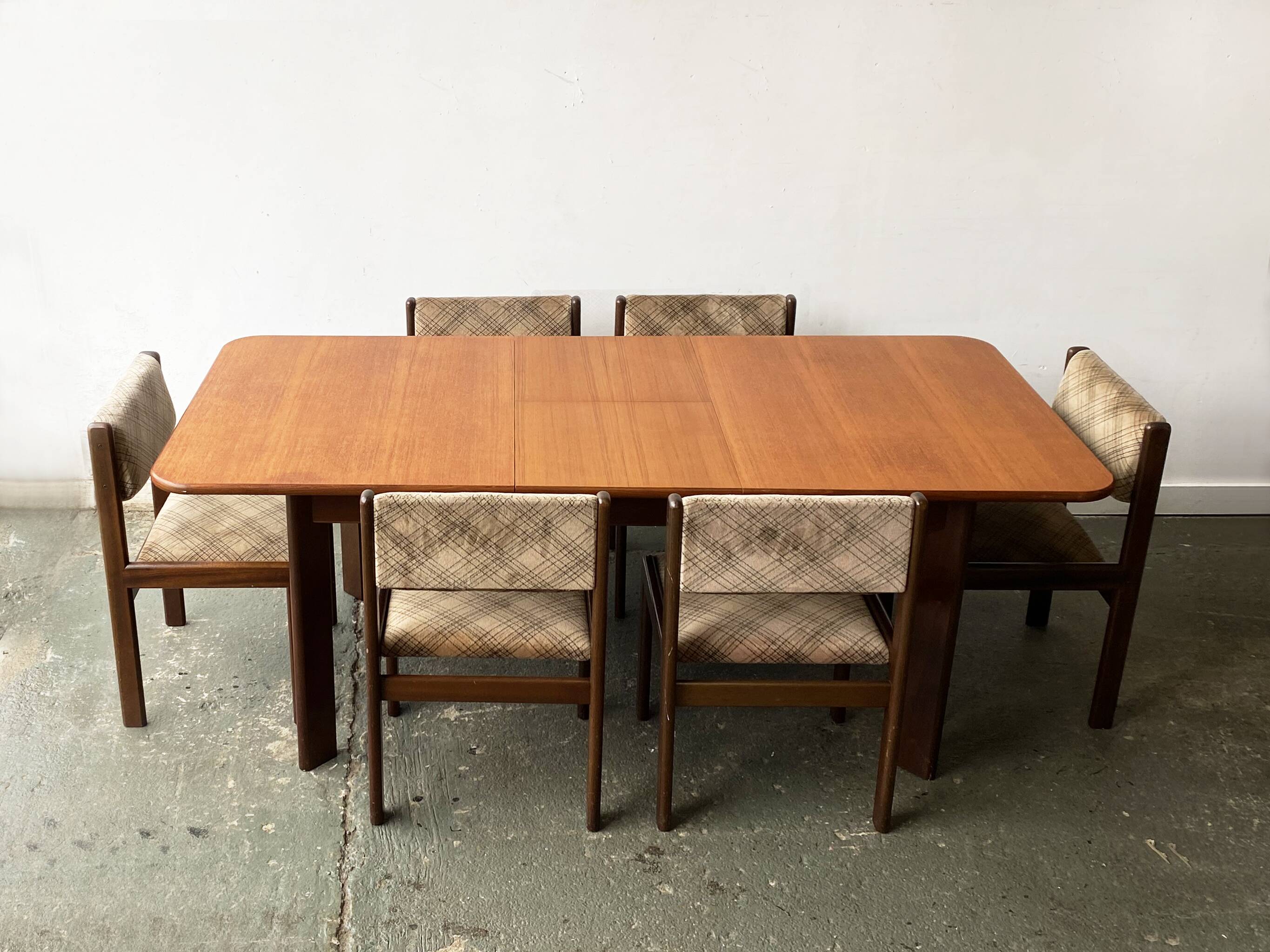 1960’s mid century G Plan dining table with 6 matching dining chairs