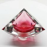 1960s Pink Multifaceted Triangular Ashtray or Catch-all in Murano Glas