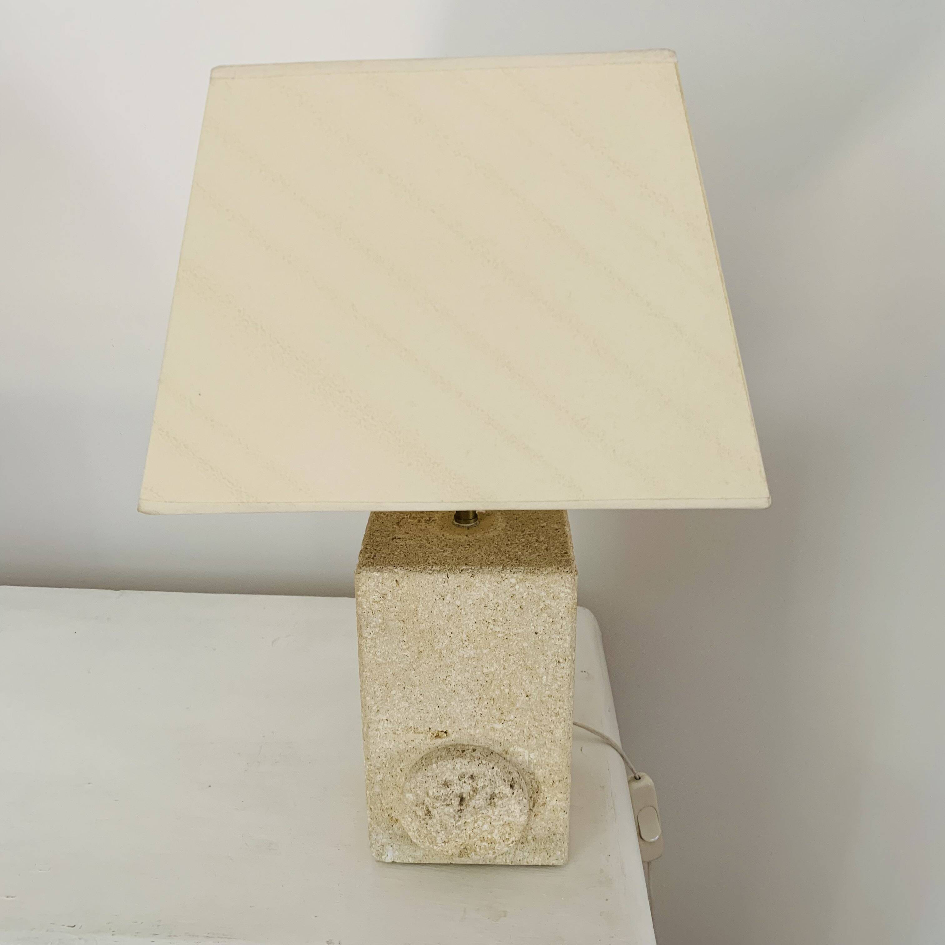 Natural stone lamp