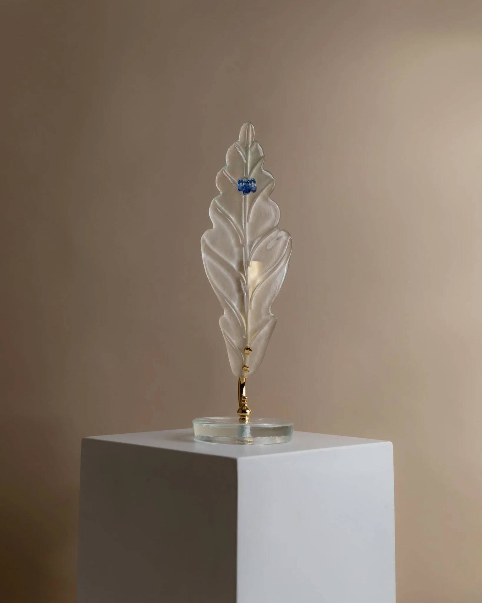 Vintage Murano glass table lamp – leaf-shaped glass with blue details – Italy 1980s