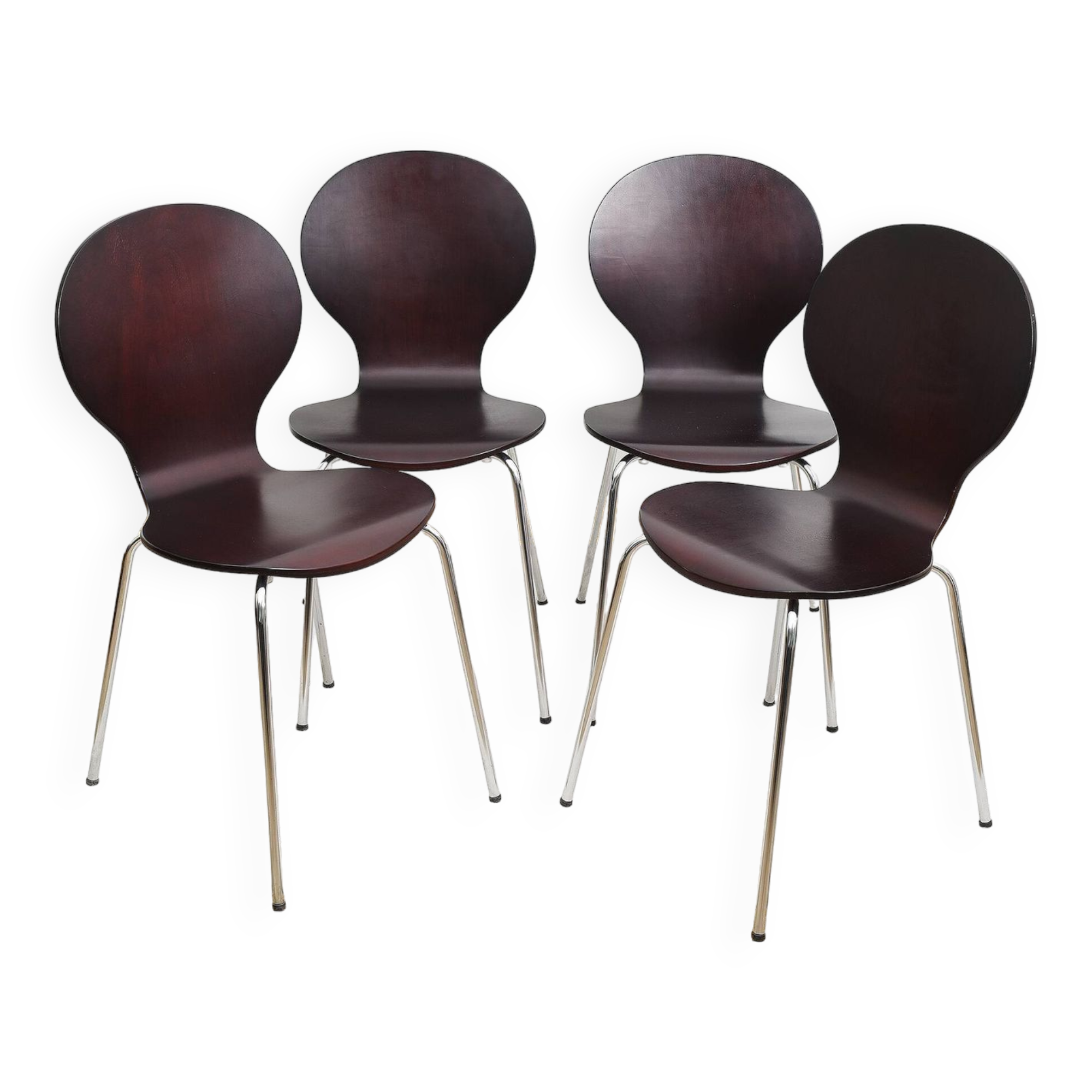 Set of 4 "ant" chairs, vintage, Diego model. Stackable, dark burgundy color.