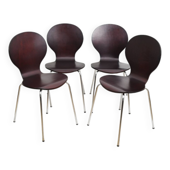 Set of 4 "ant" chairs, vintage, Diego model. Stackable, dark burgundy color.