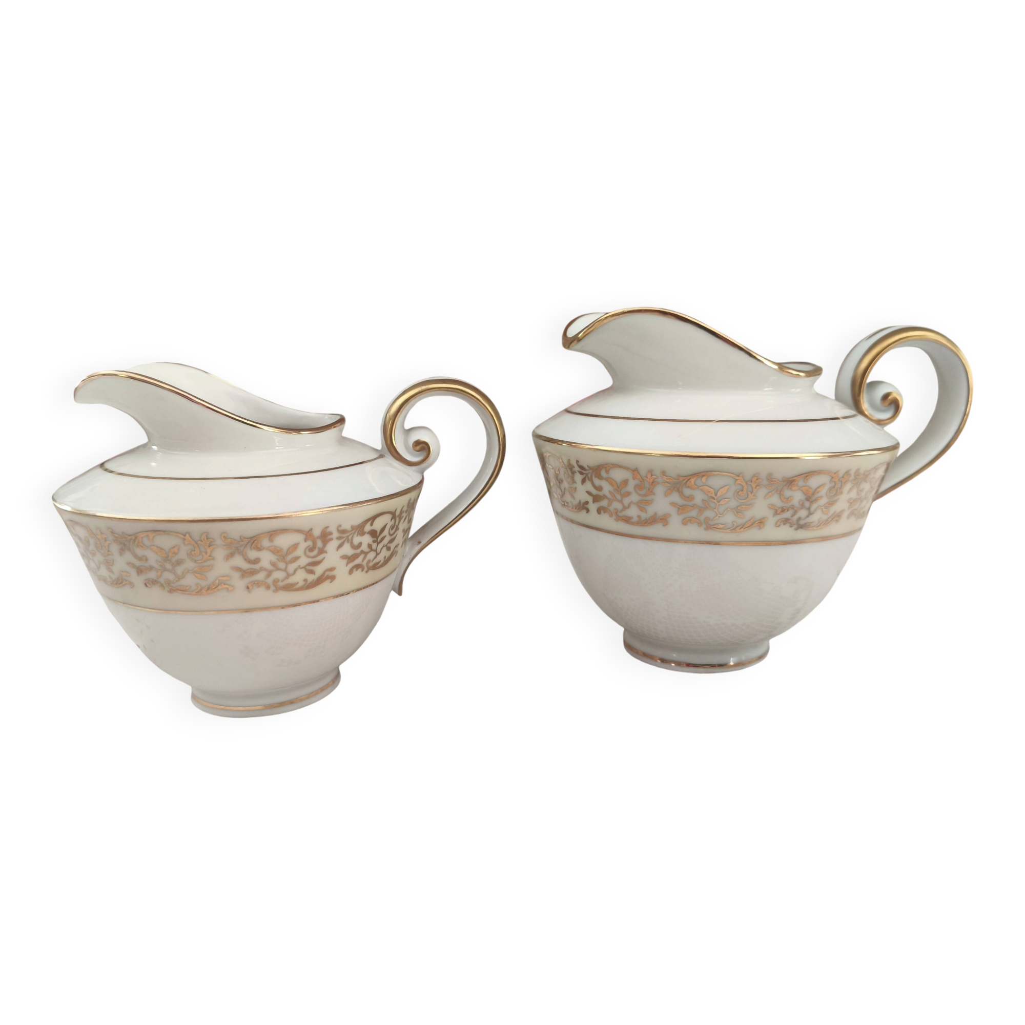 Milk jug and cream jug set in Limoges porcelain