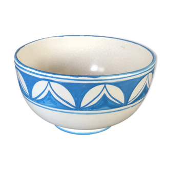 Large plat cup ancien in ceramic cracked with blue paint decoration