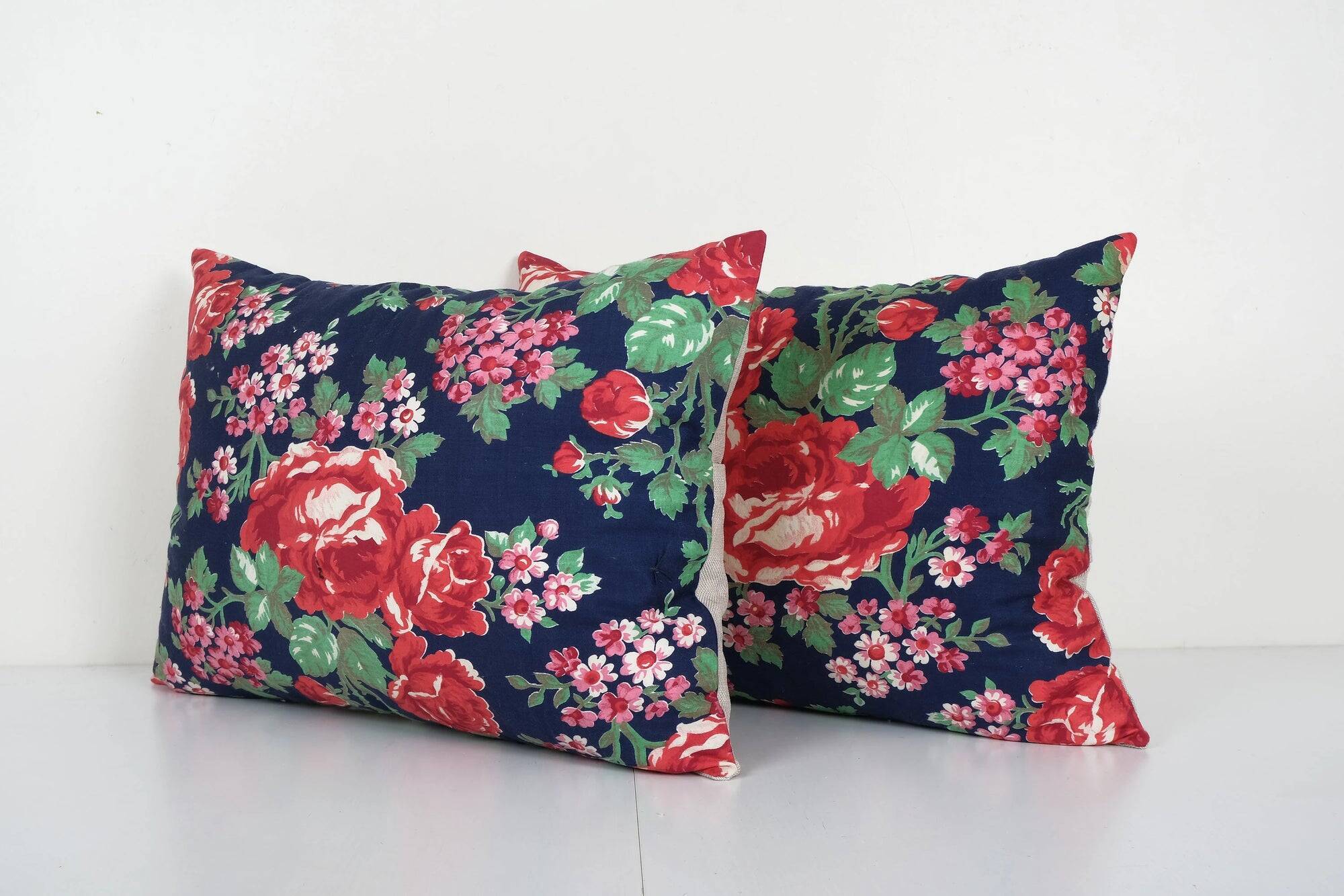Set of 2 vintage Turkish cushion covers 41x56 cm