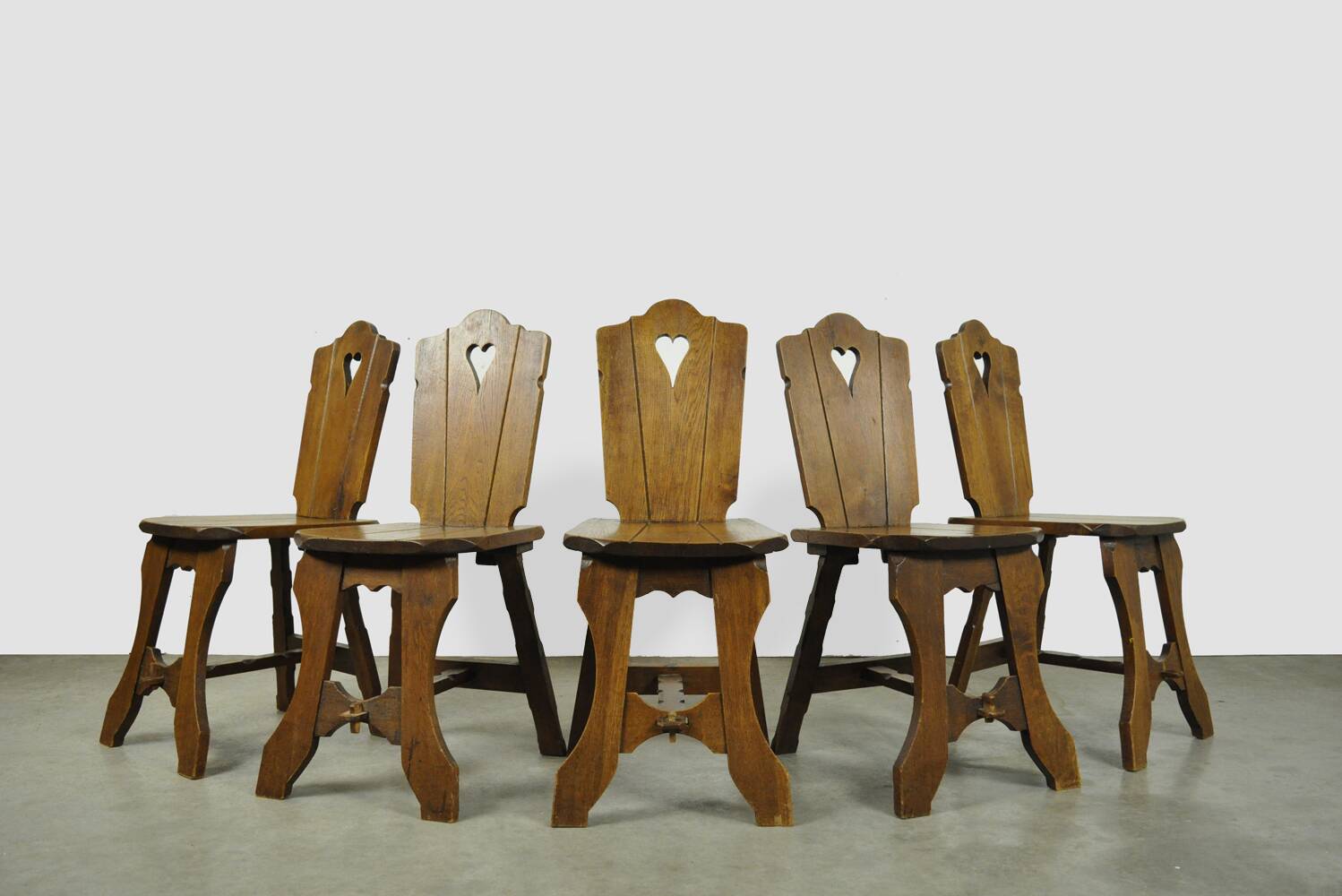 Vintage brutalist oak handmade farmhouse dining chairs, 1930s