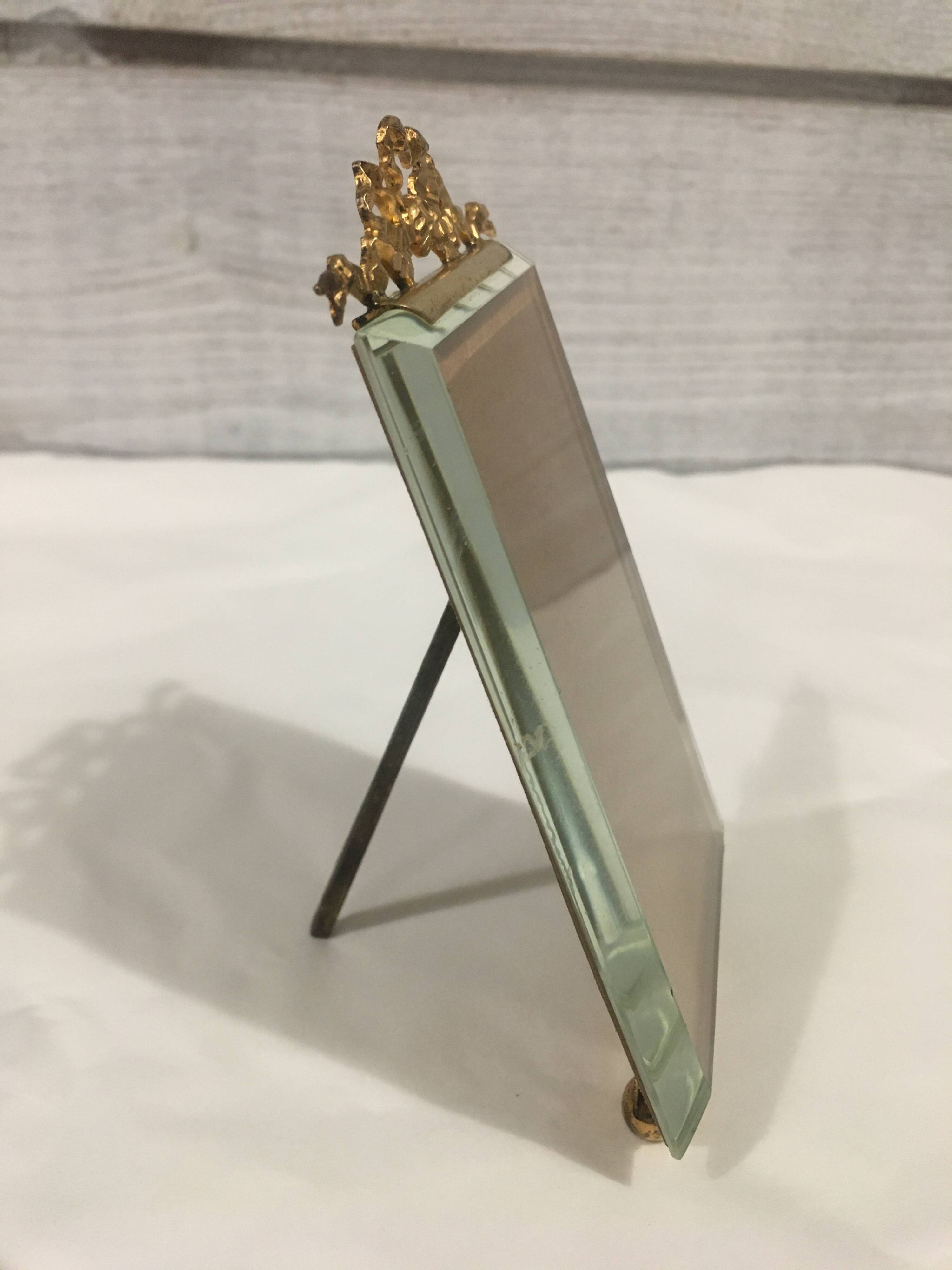 Art Nouveau bow photo frame