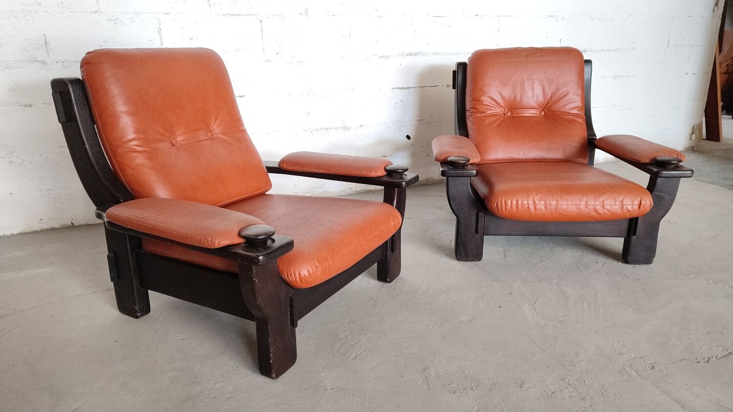 Paire de fauteuils brutalistes brésiliens