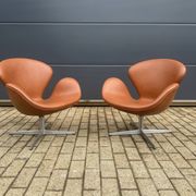 2x Fritz Hansen Swan chair cognac leather, as new!!