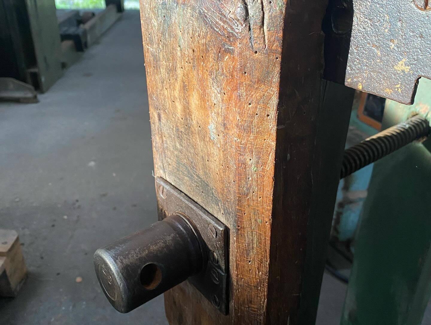 Console carpenter's workbench