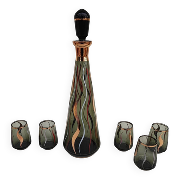 Carafe à liqueur en verre et verres