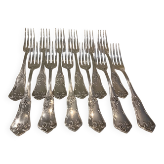 12 silver-plated metal table forks by Boulenger in the Louis XV style, demi-rich.
