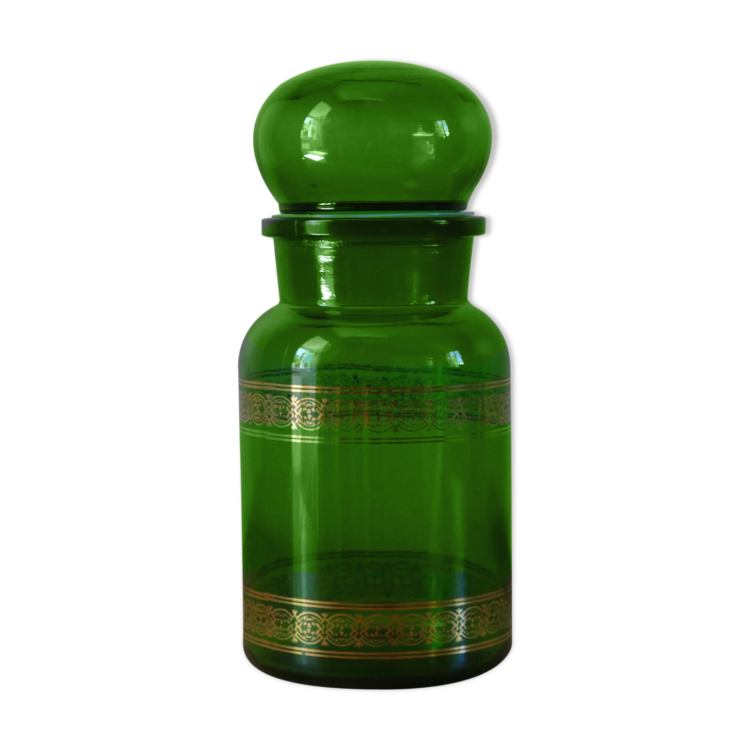 Green vintage apothecary pot and golden ledé
