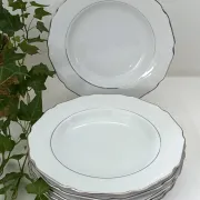 6 assiettes creuses en porcelaine blanche