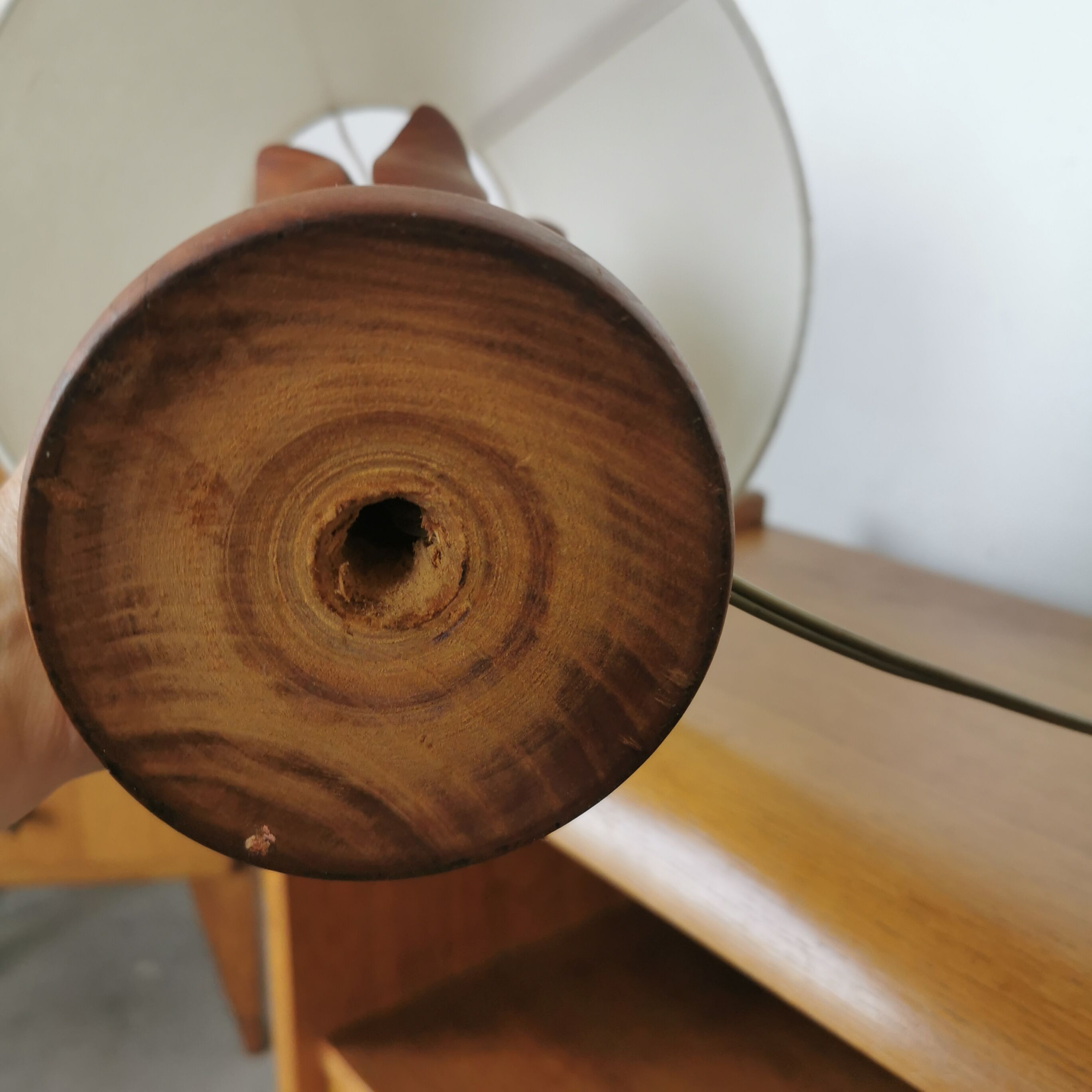 Wooden table lamp in the shape of a flower