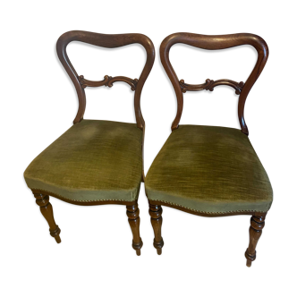2 chairs in green medallion style