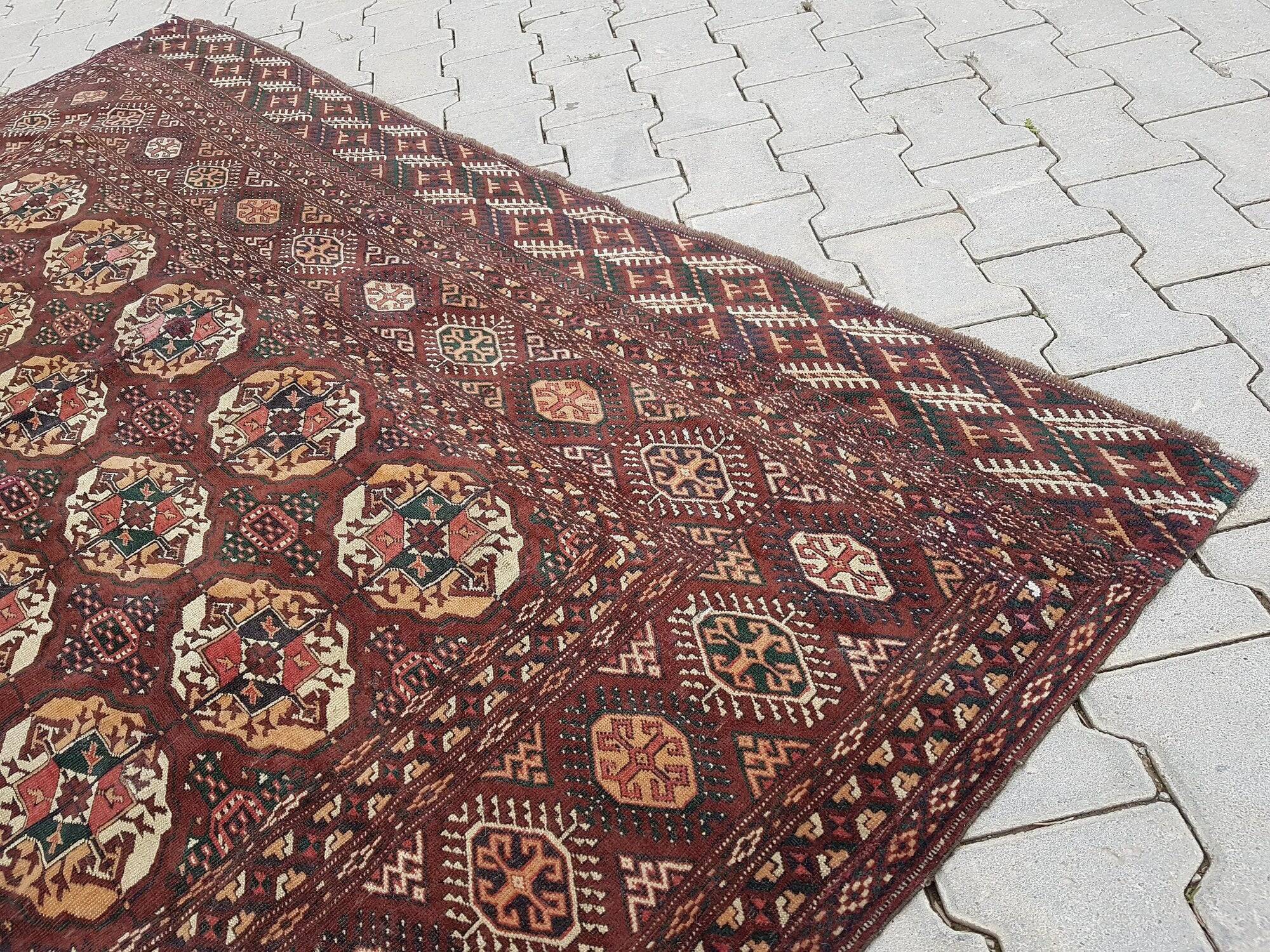 Vintage Turkish handmade rug 208x262 cm