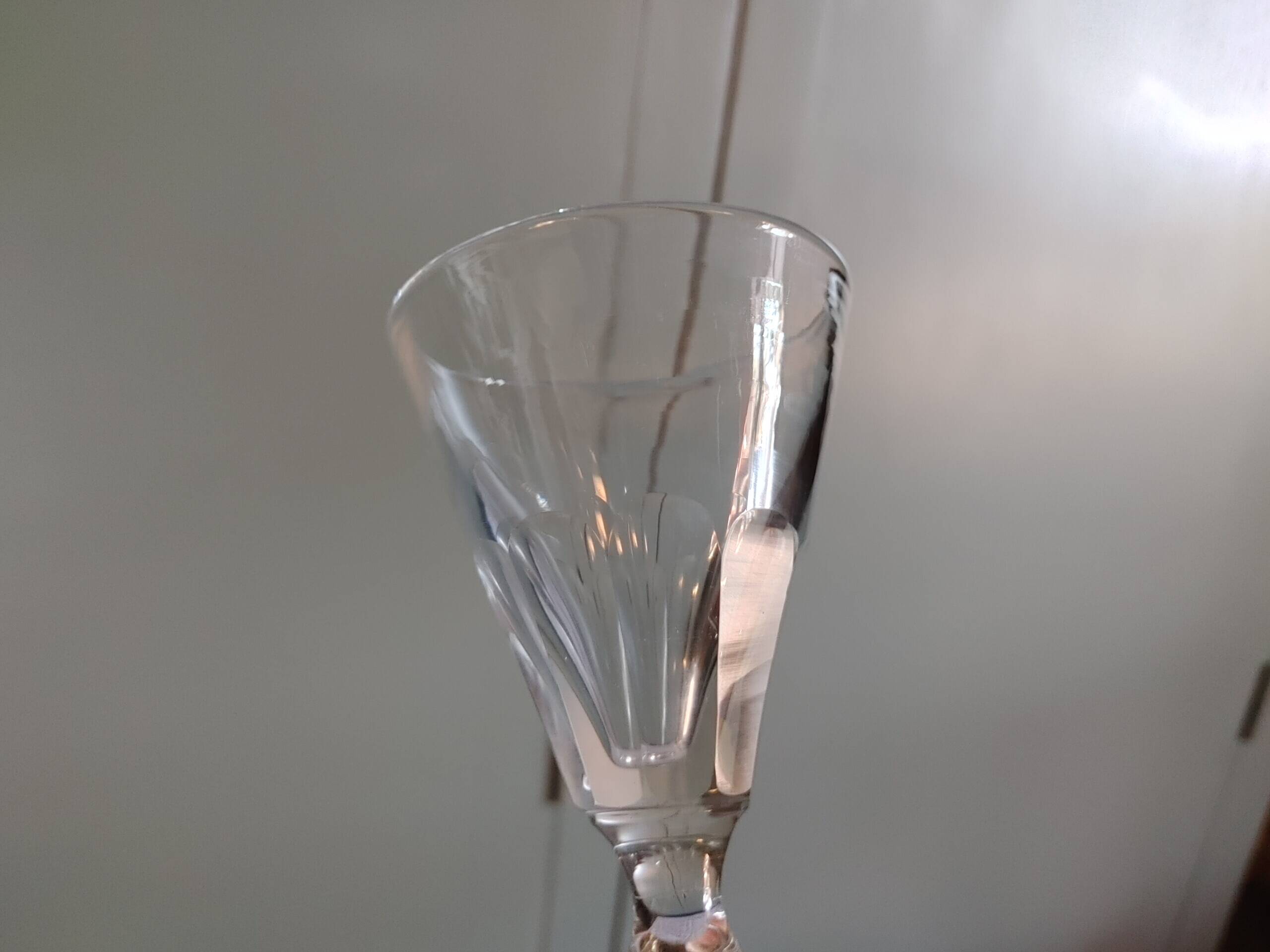 6 Louis Philippe wine glasses with flat sides - 19th century.