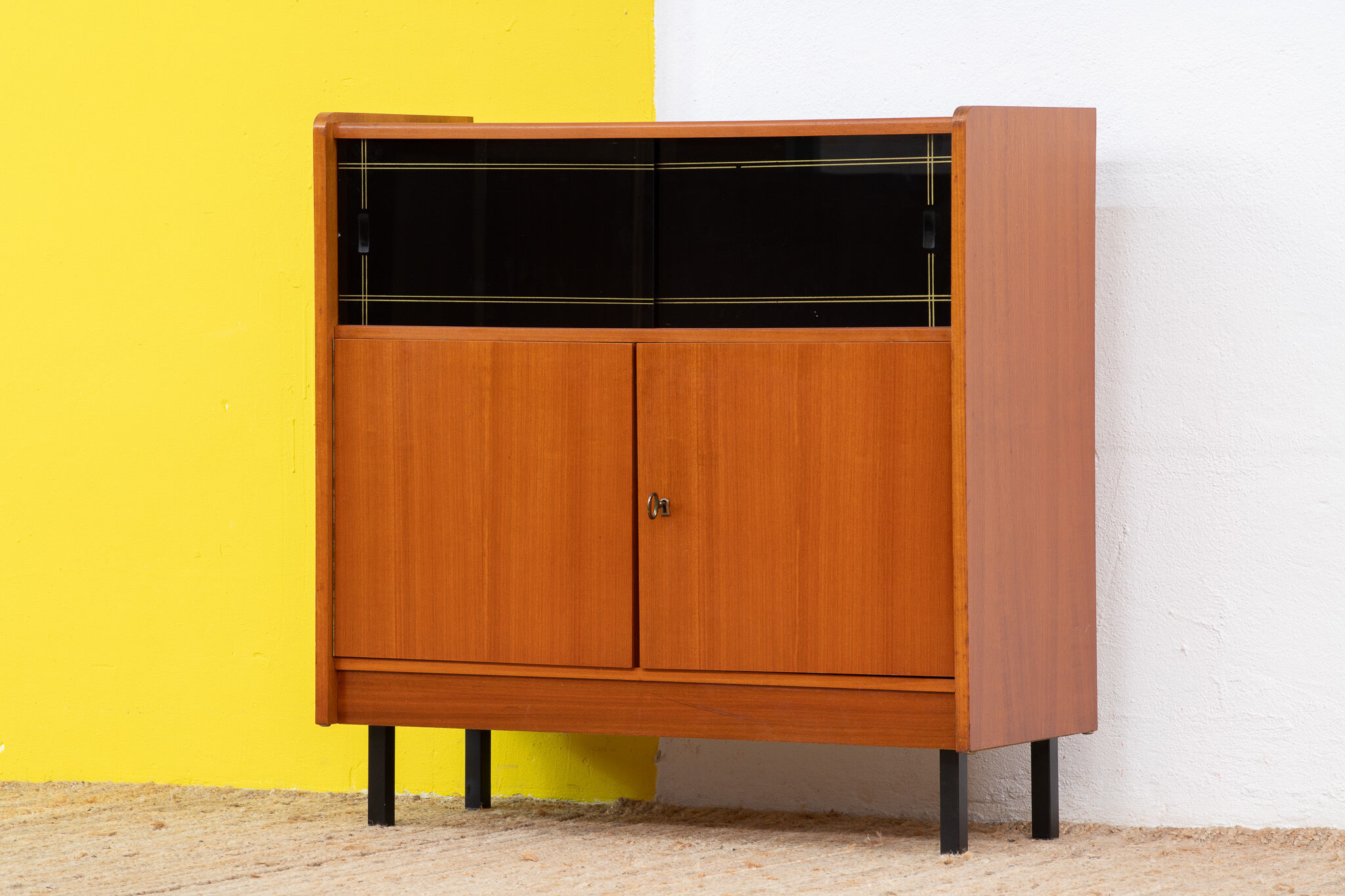 Vintage Scandinavian Enfilade – 90 cm