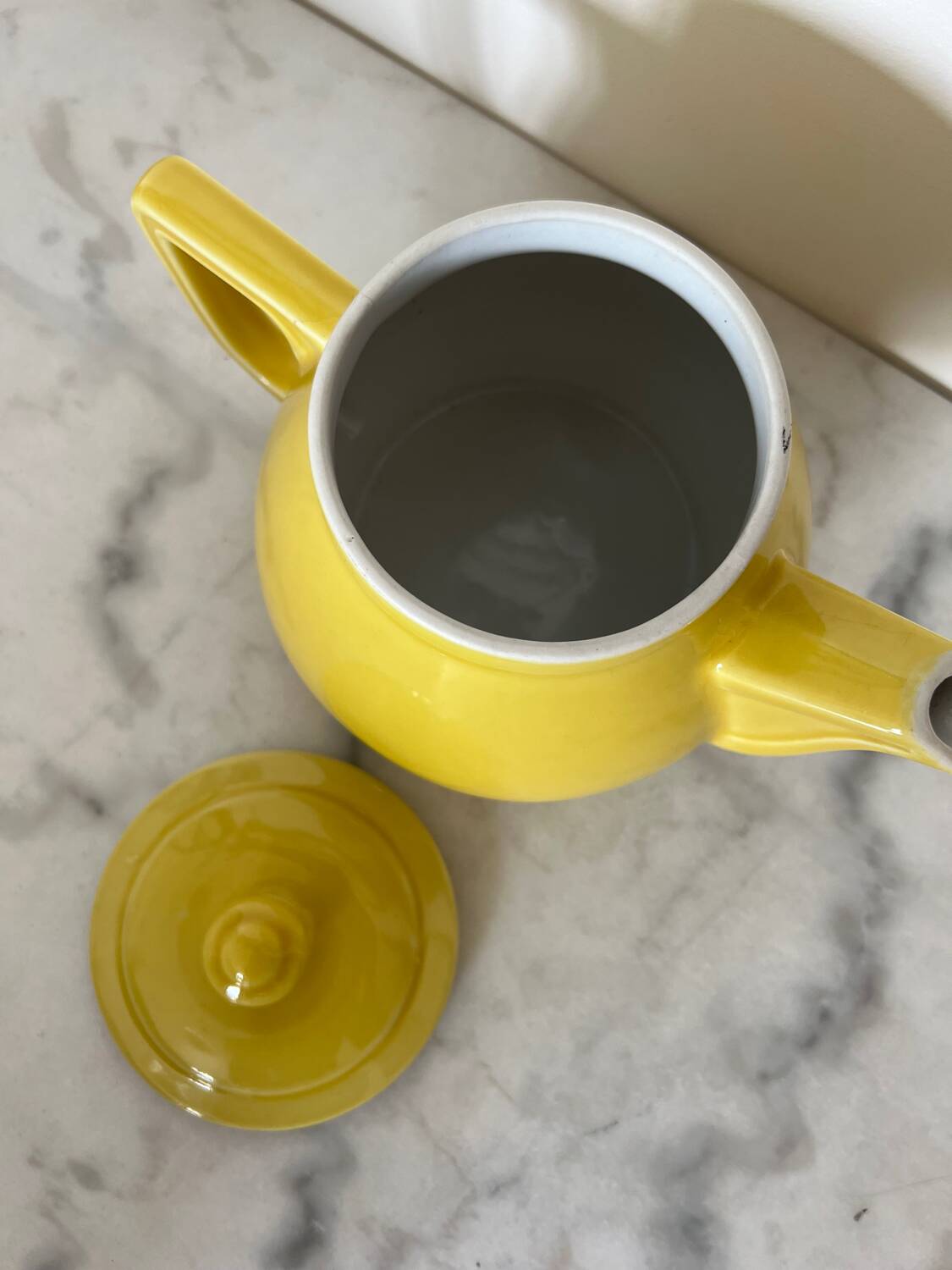Rio yellow teapot from the 60s in very good condition
