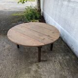 Round low folding table
