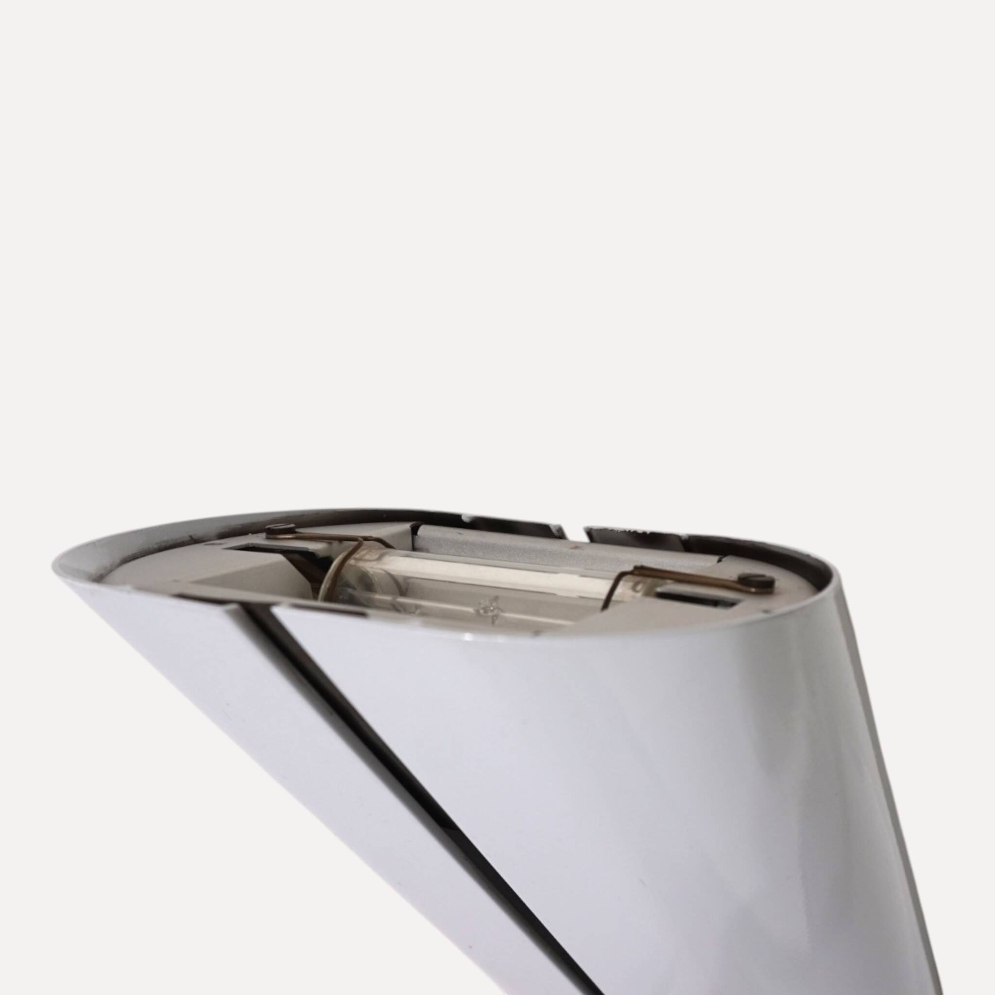 Artemide Megaron Parete – Paire de lampes murales par Gianfranco Frattini, 1970