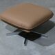 Fauteuil + repose-pieds en cuir de De Sede des années 70