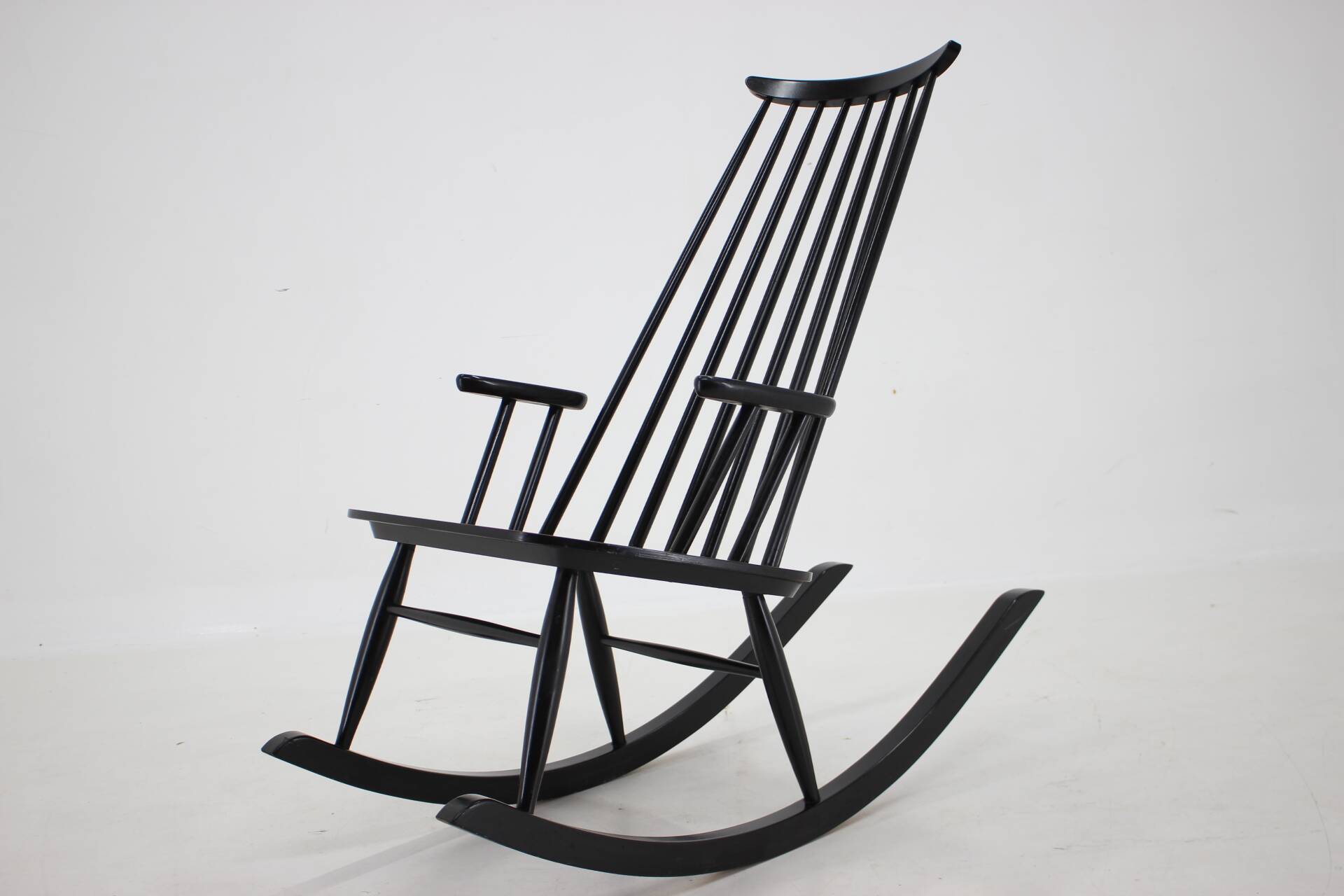 1960s Varjosen Puunjalostus Beech Rocking Chair, Finland