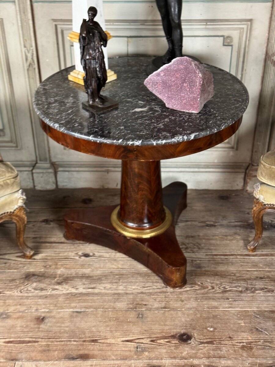 Empire style pedestal table in mahogany, gilt bronze, grey Saint Anne marble top, circa 1800