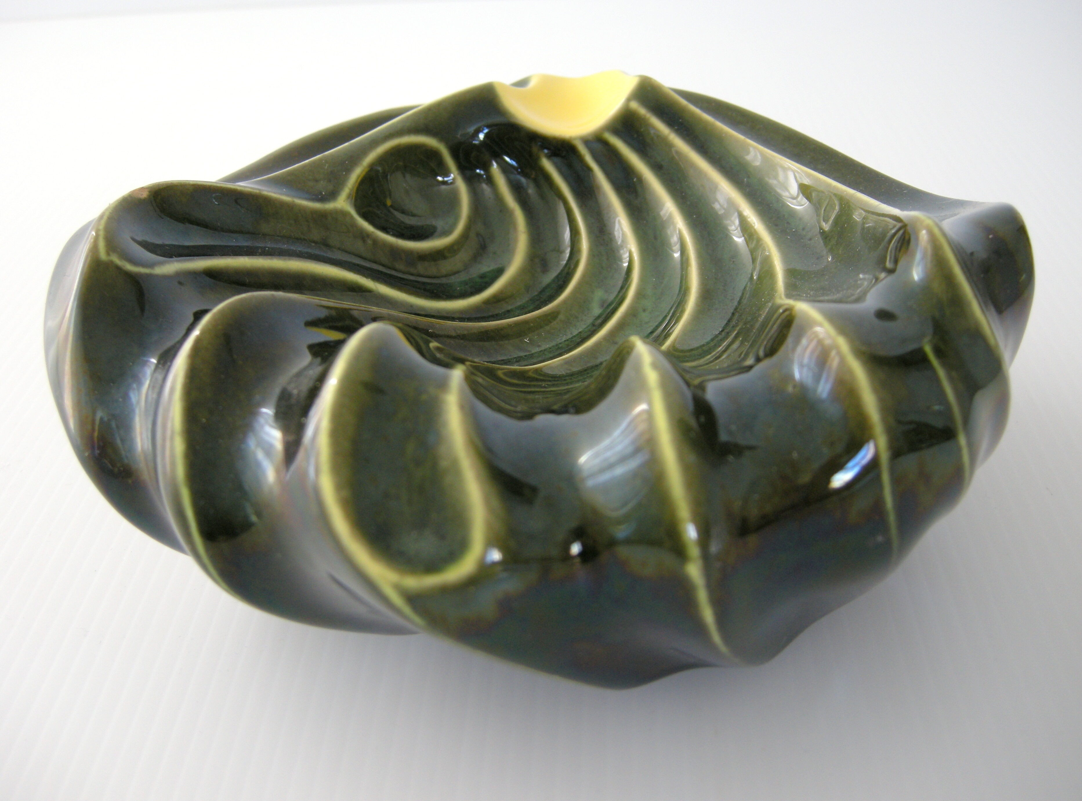 Vintage ashtray 1950 two-tone ceramic