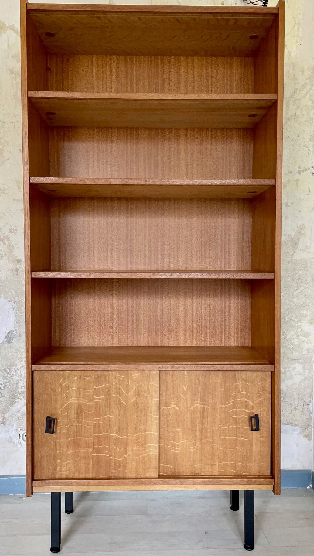 Vintage bookcase refurbished