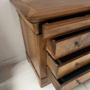 Louis Philippe chest of drawers in solid cherry wood, 19th century.