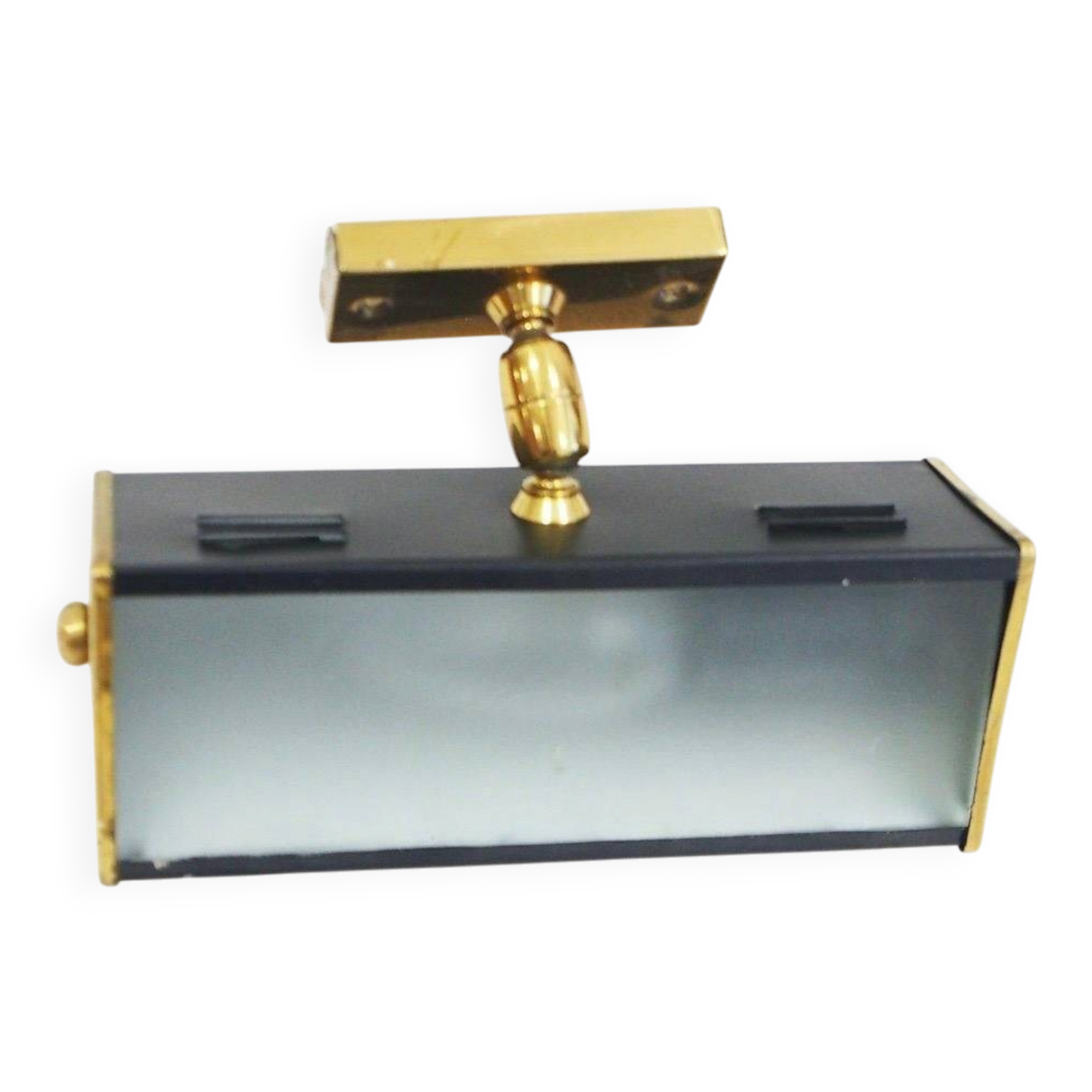 Six Italian wall sconces in brass and metal from the mid-20th century.
