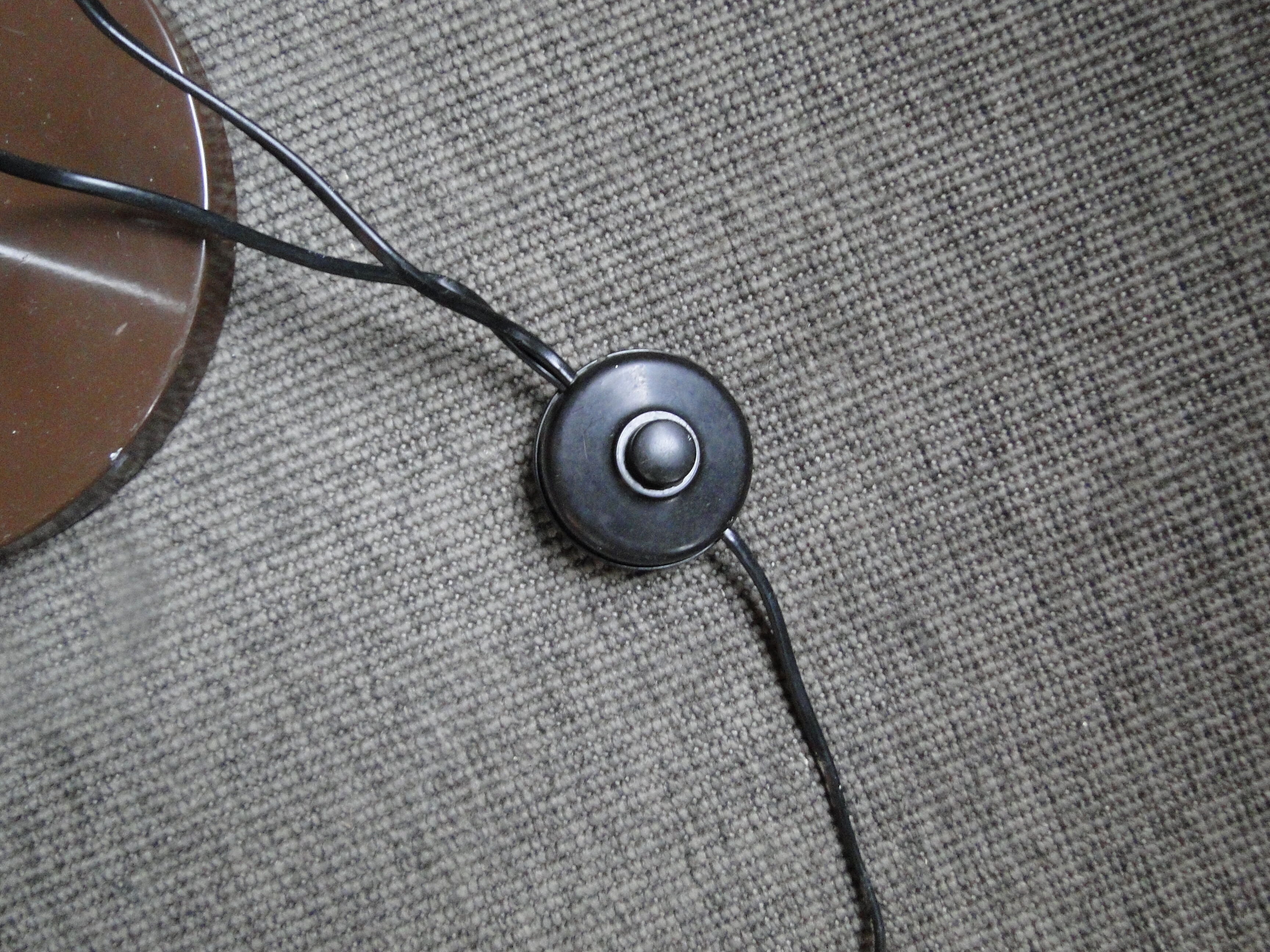 Lamppost space age brown with 2 spots