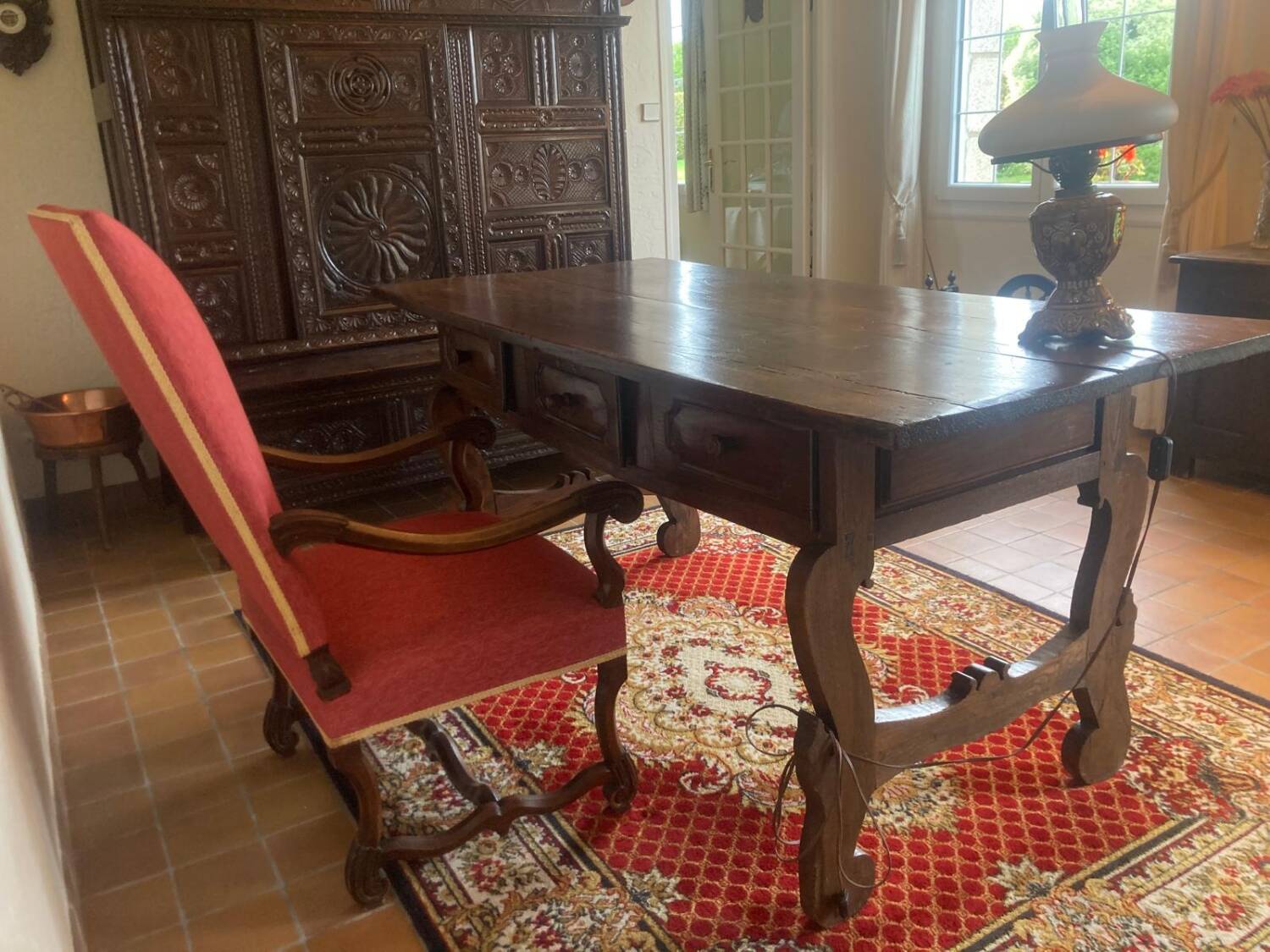 Bureau en châtaignier