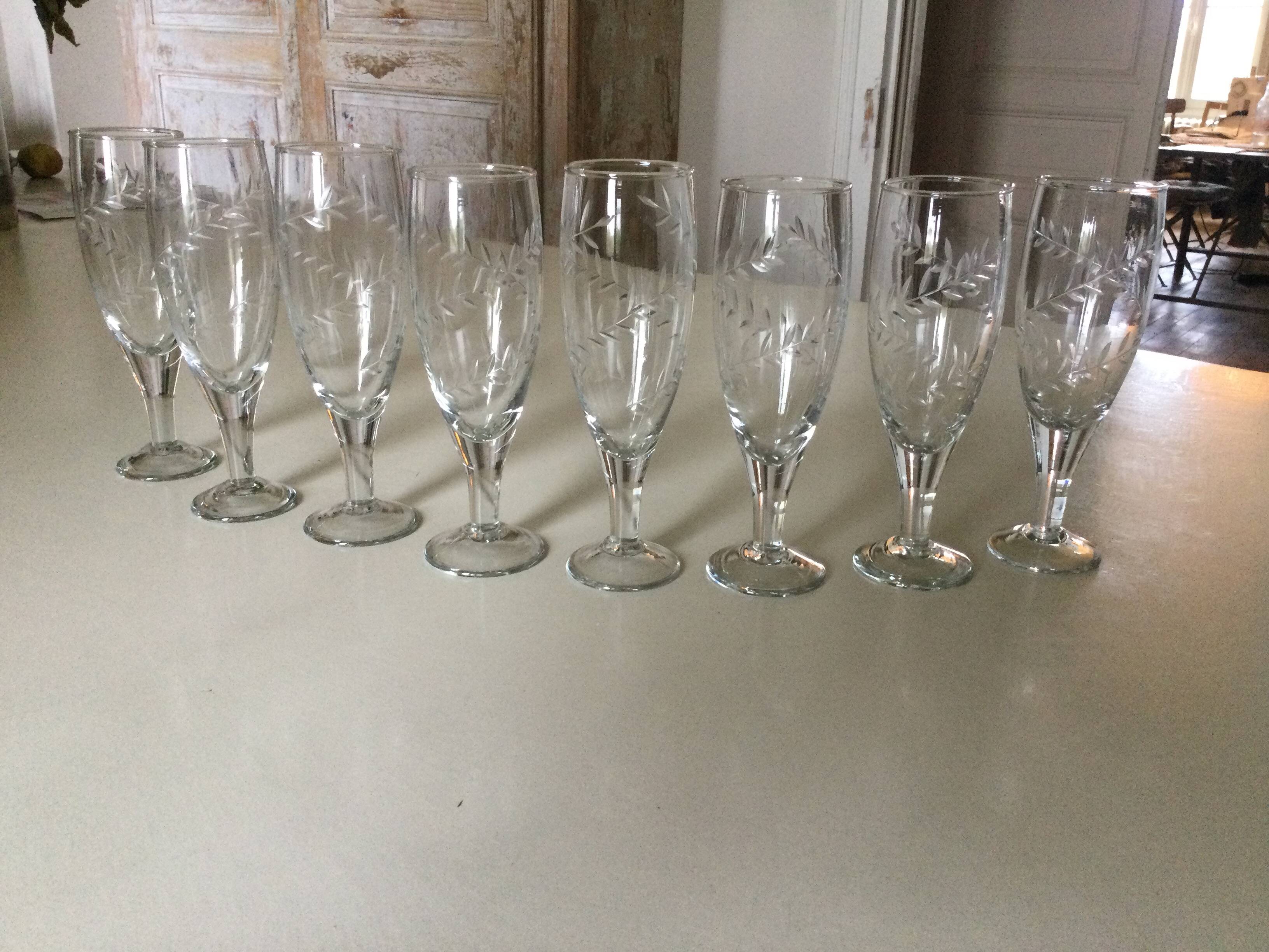 Set of 8 champagne flutes