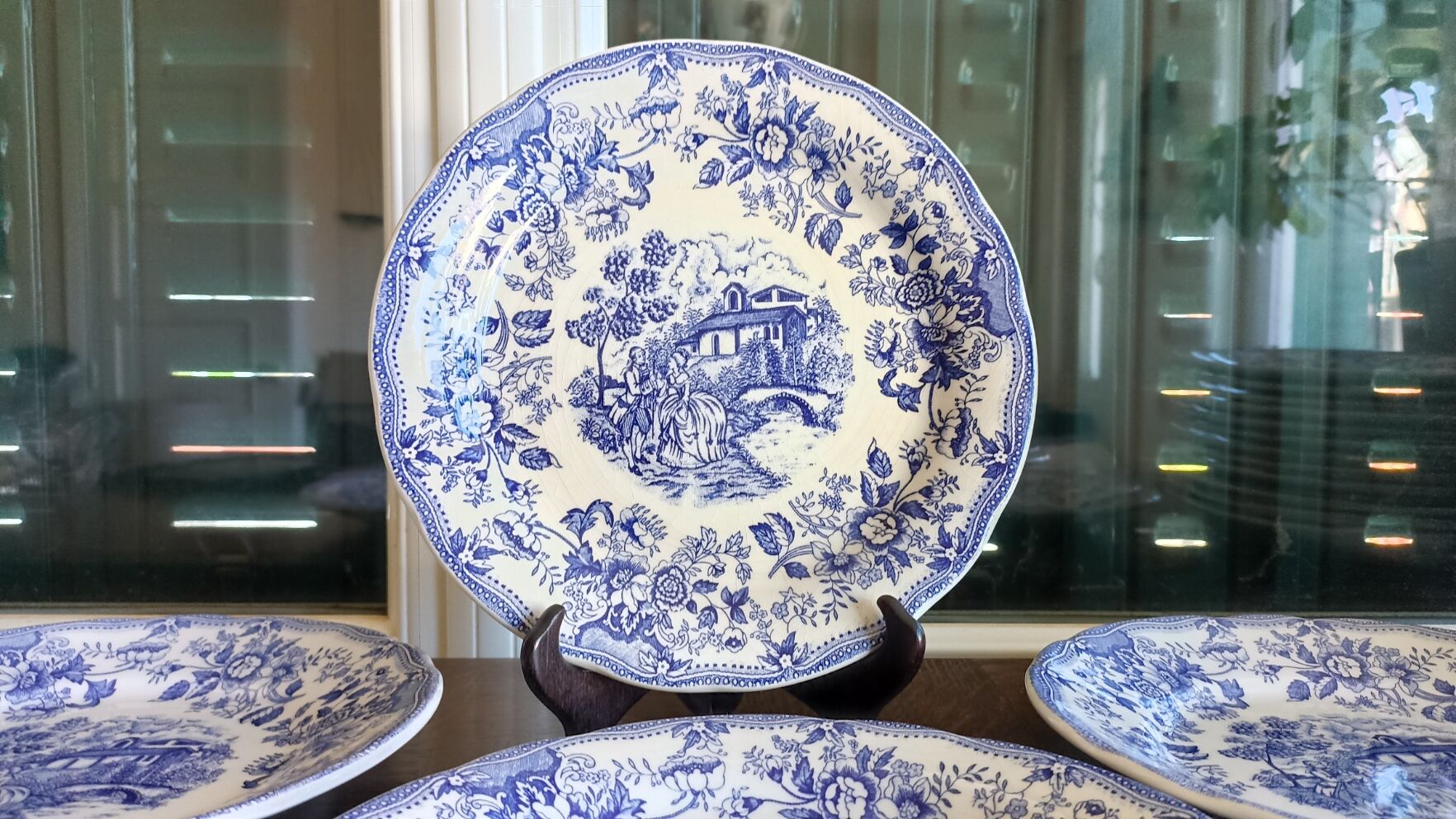 6 flat blue plates in iron earth CP