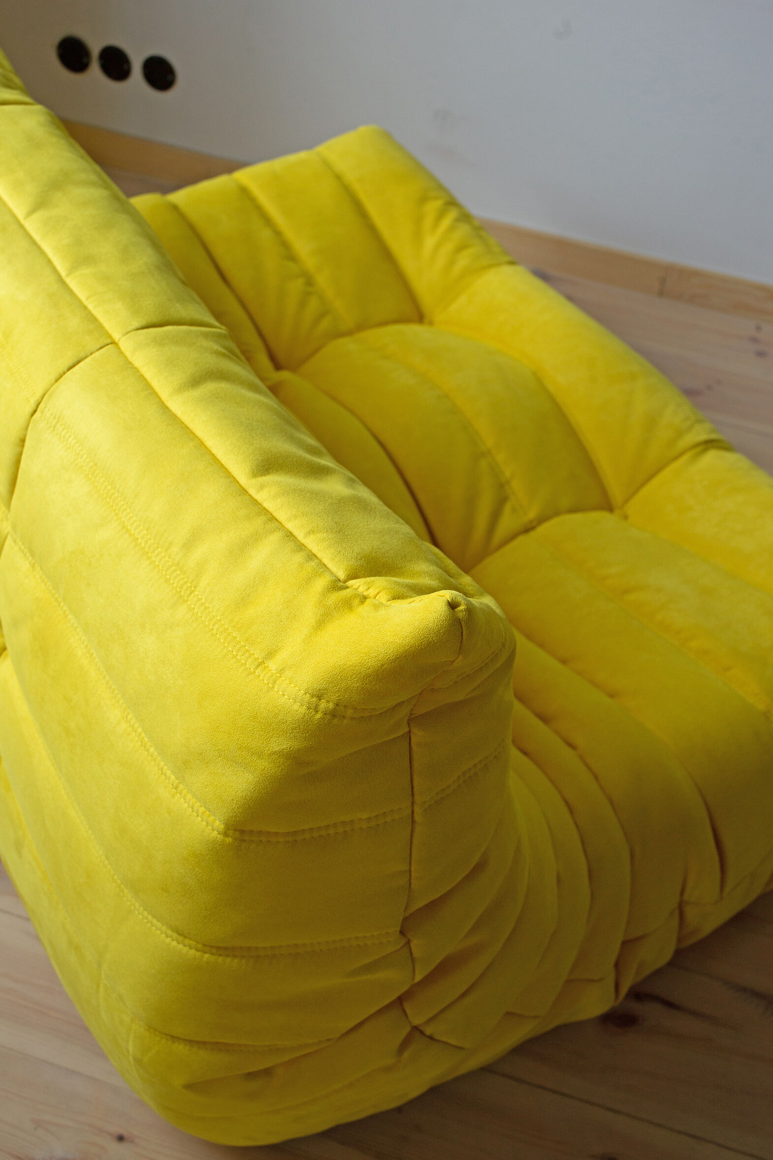 Togo sofa model designed by Michel Ducaroy 1973