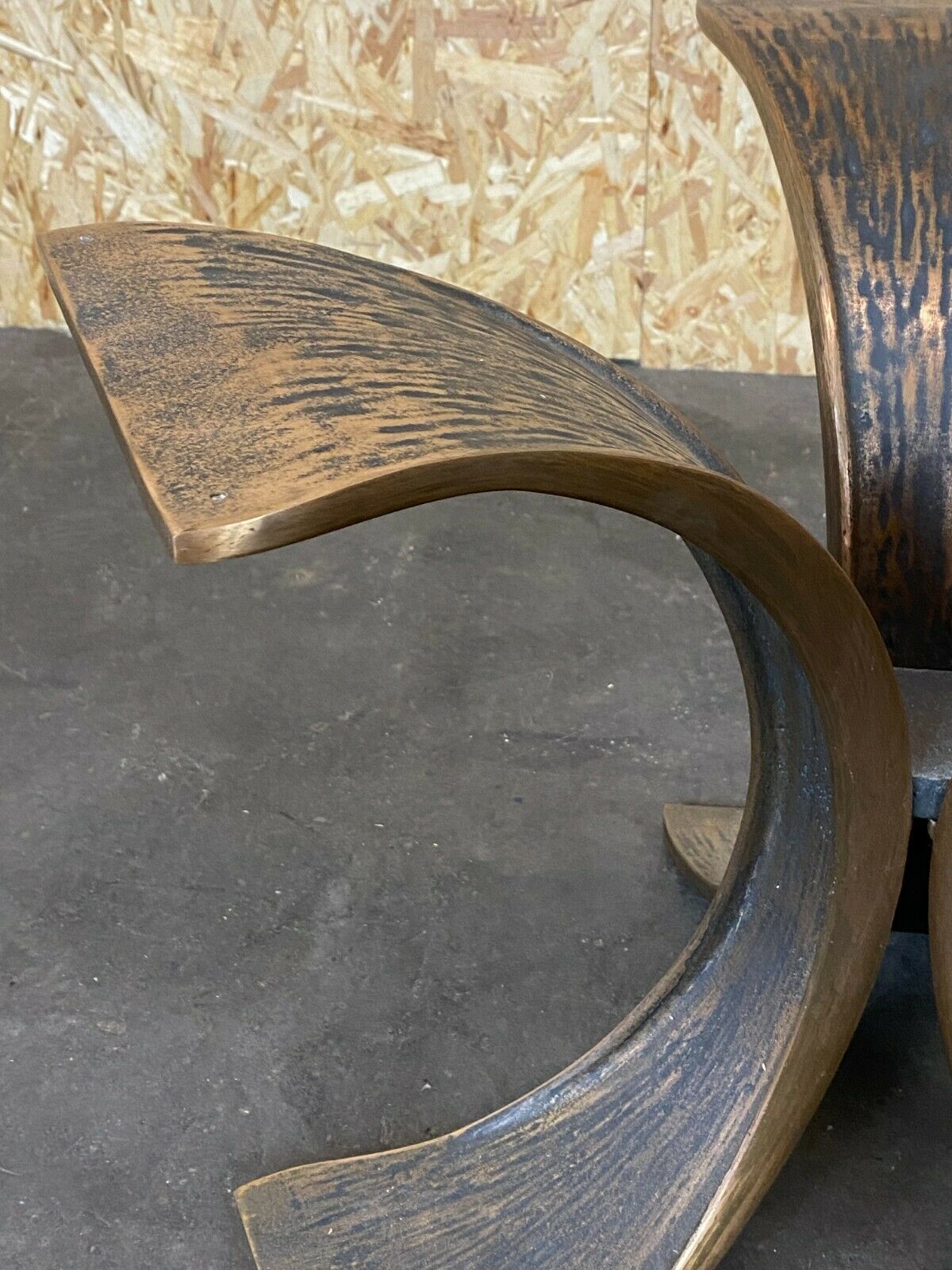 Table basse des années 60 70 Luciano Frigerio Table en verre en bronze brutaliste des années 60