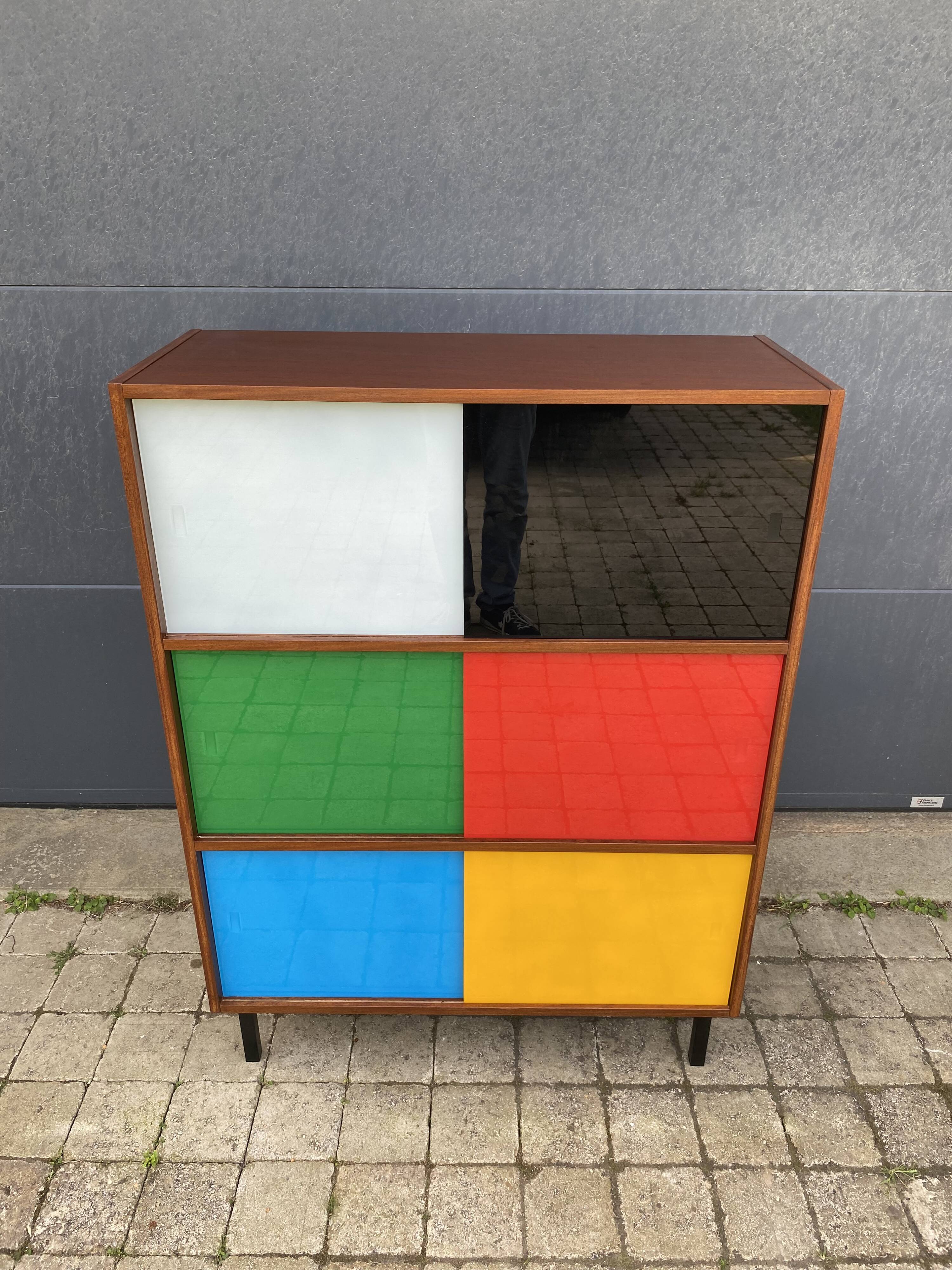 Vintage bookcase/showcase